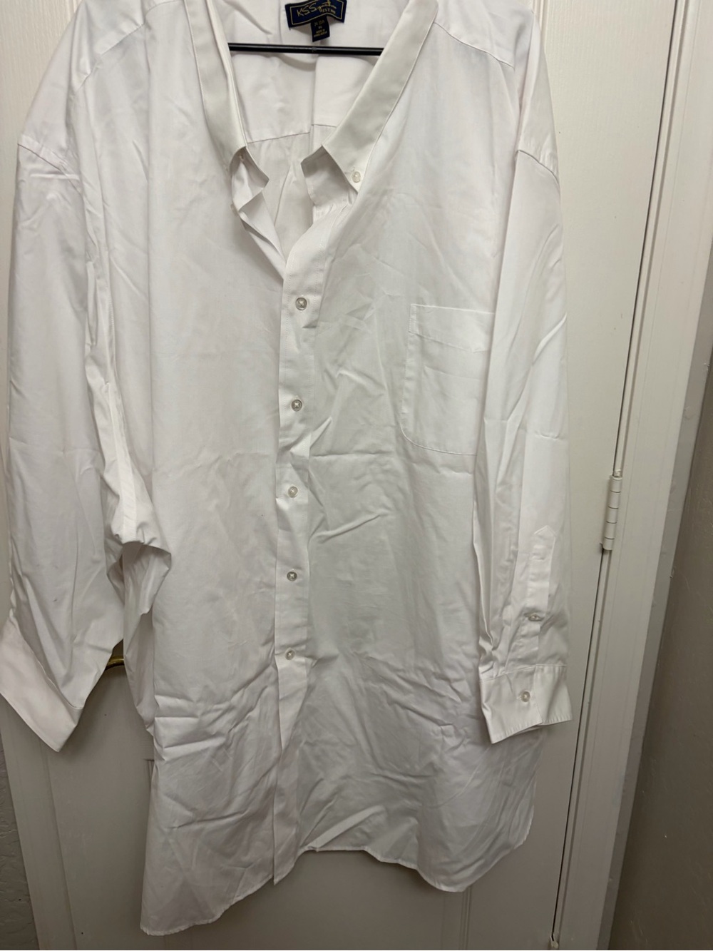 Signature Men’s White Dress Shirt - Long Sleeve Button Front